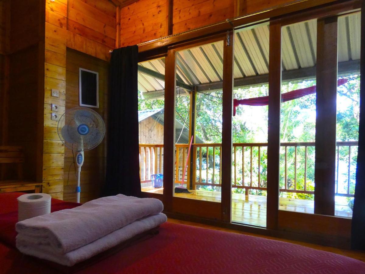 Santi Garden Bungalows Iboih Buitenkant foto