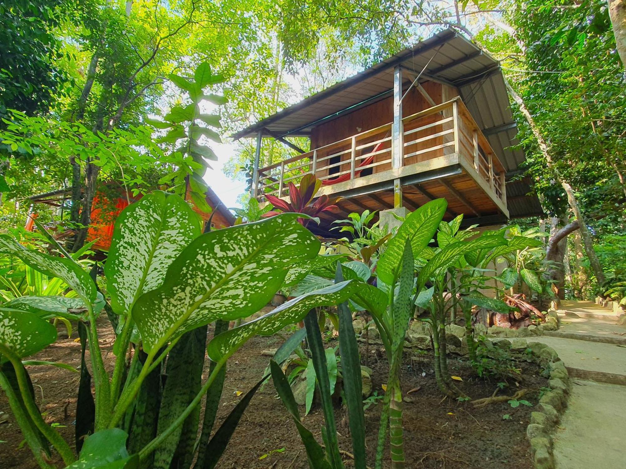 Santi Garden Bungalows Iboih Buitenkant foto